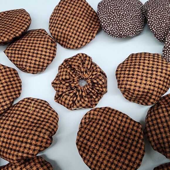 Assorted Quilted Fabric Flower Petals and Shapes For Crafting Quilting Sewing Pr - Picture 7 of 7